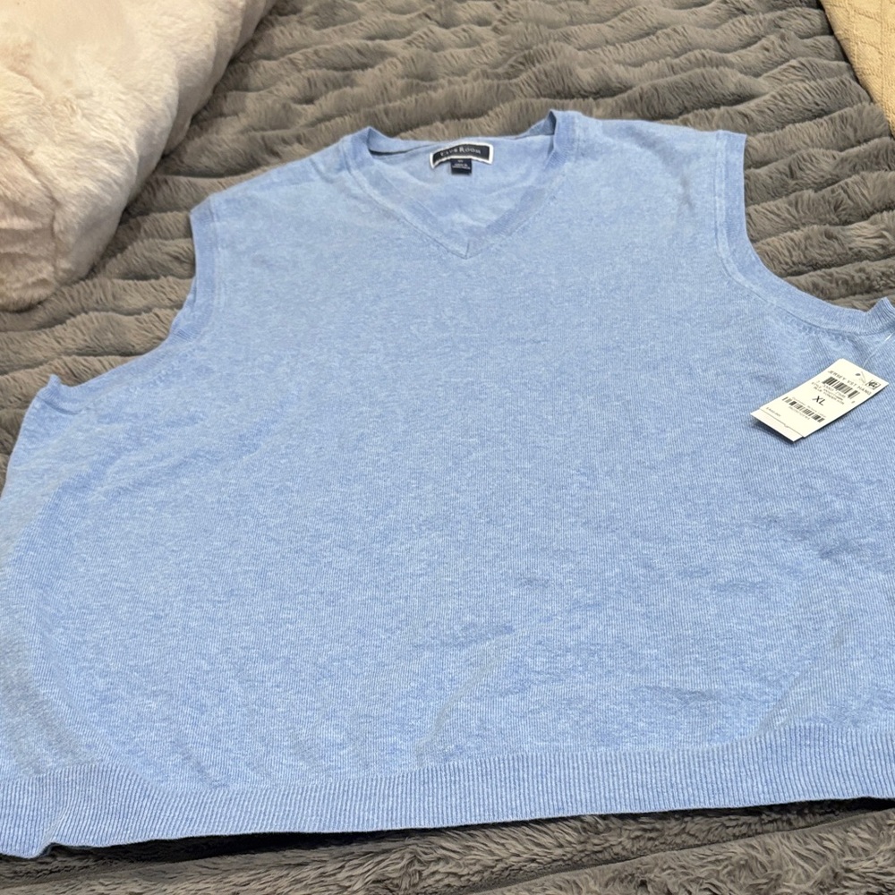 Club Room V-Neck Light Blue Sweater Vest size xl